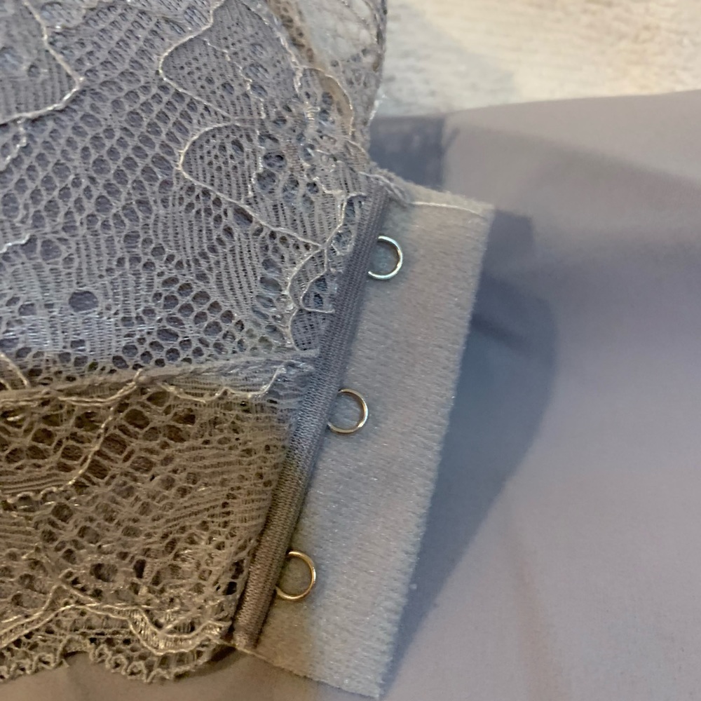 Front Hook Close Lightly Lined Bra - image 7